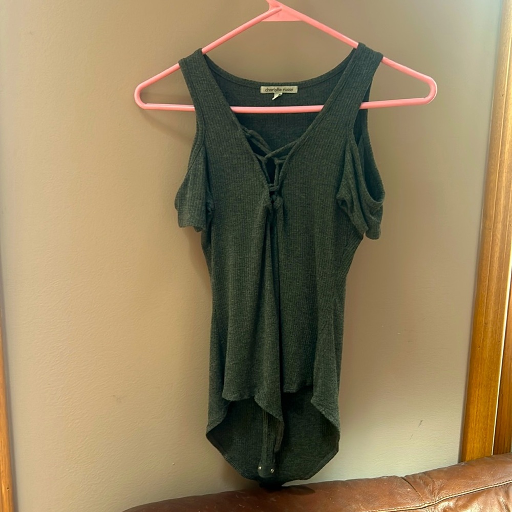 Charlotte Russe women’s xsmall bodysuit. Dark gray. Tie front detail.